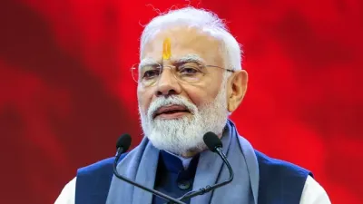 தீபாவளிக்கு உள்ளூர் தயாரிப்புகளுக்கு முக்கியத்துவம் கொடுங்கள்: பிரதமர் மோடி வேண்டுகோள்!