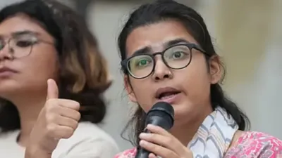 டெல்லியில் அமைதிப் பத்திரத்தில் கையெழுத்திட மறுப்பு தெரிவித்த மாணவர் சங்கத் தலைவர்!