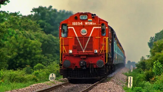 ரயில்வேயில் 3,548 பட்டதாரிகளுக்கு வேலைவாய்ப்பு! நவம்பர் 6 கடைசி நாள்!