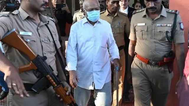 ஜெம் வீரமணி வழக்கில் பணம் கொடுத்ததாகப் புகார்: பிரகாஷுக்கு காவல்துறை சம்மன்!