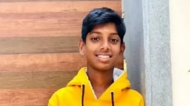 கோவை பள்ளி மாணவர் தற்கொலை வழக்கு சிபிசிஐடி விசாரணைக்கு மாற்றம்: தலைமை ஆசிரியரைக் கைது செய்யக் கோரி உறவினர்கள் போராட்டம்!