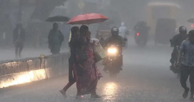 ரெட் அலர்ட் வாபஸ்; 4 மாவட்டங்களுக்கு ஆரஞ்சு அலர்ட்! சென்னையில் 364 மி.மீ. மழை பதிவு!