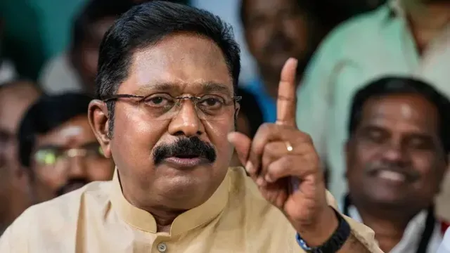 மருத்துவமனை பணியாளர்கள் கைது: தமிழக அரசுக்கு டிடிவி தினகரன் கண்டனம்!