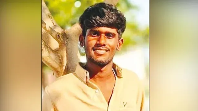 திருப்பூரில் பயங்கரம்! கல்லூரி மாணவர் வெட்டிக் கொலை – பிளஸ்-2 மாணவன் பிடிபட்டதால் பரபரப்பு!