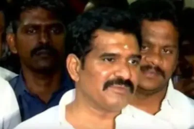 அரசு விழாவில் நயினார் நாகேந்திரன் பங்கேற்றதற்கு நிர்மல்குமார் எதிர்ப்பு!