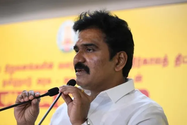 மின்வெட்டைத் தவிர்க்க அதிக விலைக்கு மின்சாரம் கொள்முதல்: அமைச்சர் விளக்கம்!