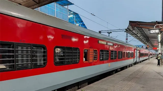 தீபாவளிக்கு 95 சிறப்பு ரயில்கள் இயக்கத் திட்டம்! சென்னையிலிருந்து தென் மாவட்டங்களுக்கு 20 ரயில்கள்!
