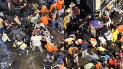 கொல்கத்தா துர்கா பூஜை பந்தலில் கூட்ட நெரிசல்: 19 பேர் உயிரிழப்பு; குடும்பத்தினருக்கு ரூ.25 லட்சம் இழப்பீடு!
