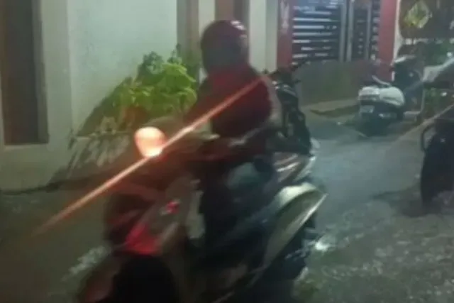 சென்னையில் ஒரு மணி நேரத்தில் 7 செ.மீ.க்கும் அதிகமாகக் கொட்டிய கனமழை! வடசென்னையில் சாலைகளில் வெள்ளம்!