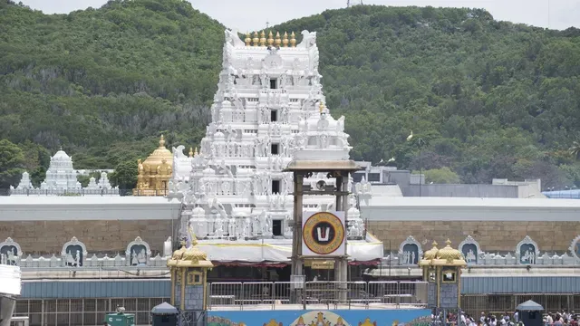 திருப்பதி ஏழுமலையான் கோயிலில் ஒரே நாளில் ரூ.2.93 கோடி காணிக்கை! 83 ஆயிரம் பக்தர்கள் தரிசனம்!