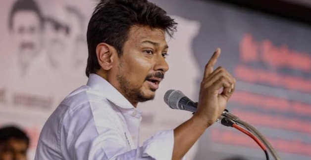 முதலமைச்சர் திரும்பியதும் ஆட்சியில் மாற்றம் உதயநிதி அதிரடித் திருப்போம்..!!