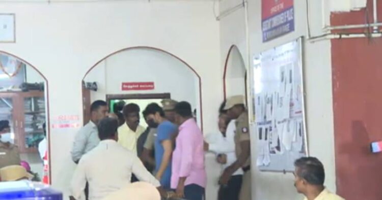 நடிகர்கள் ஸ்ரீகாந்த், கிருஷ்ணா போதைப்பொருள் வழக்கு..!! போலீசார் லஞ்சம் பெற்றதாக குற்றச்சாட்டு..!!