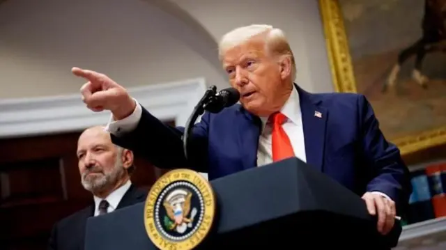 இந்தியா மீது அமெரிக்காவின் 25% கூடுதல் வரி நாளை முதல் அமலாகிறது என அமெரிக்கா அறிவிப்பு..!!