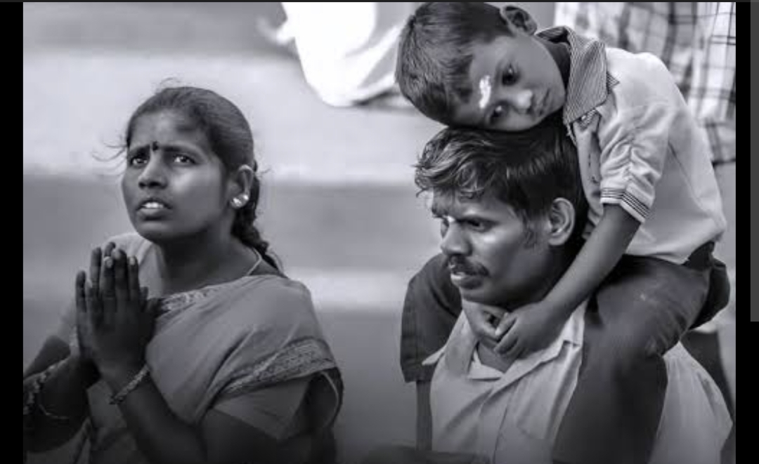 அப்பாவும் அம்மாவும்..!! இந்த பதிவை படிக்கும் போது அனைவரின் கண்களிலும் கண்ணீர் வரும்..!!