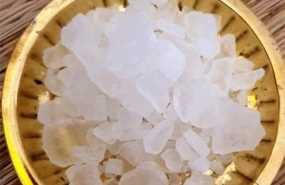 செல்வத்தையும், நிம்மதியும் தரும் பச்சை கற்பூரம்..!!