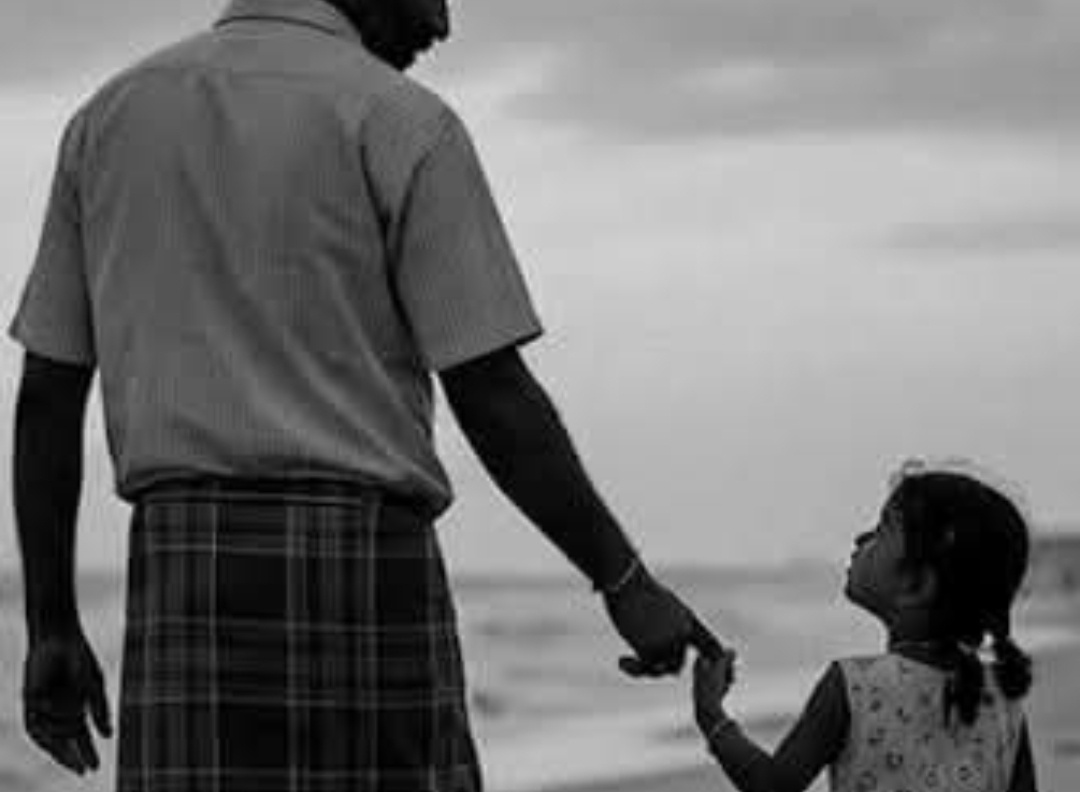 அப்பாக்கள் படிக்க வேண்டிய ஒன்று: குழந்தைக்குத் தேவை அப்பாவின் அரவணைப்பு..!!
