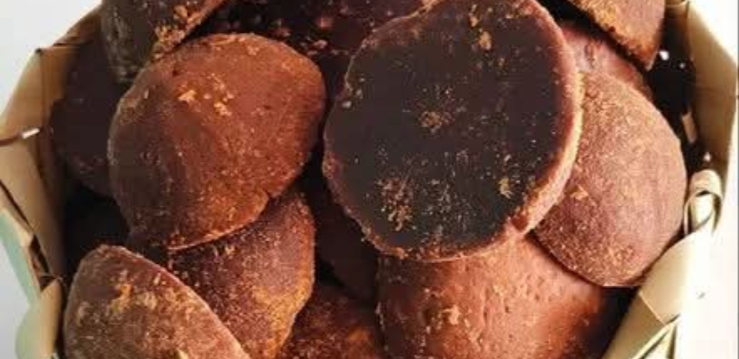 கர்பப்பையை வலிமைபடுத்தும் கருப்பட்டி..!! ஆரோக்கிய பலன்கள்..!!