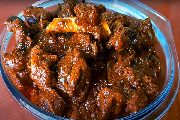 வித்தியாசமான முறையில் மட்டன் கிரேவி செய்வது எப்படி?.. ரெசிபி இதோ..!!