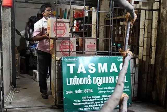 டாஸ்மாக் பணியாளர்கள் இன்று முதல் காத்திருப்பு போராட்டம்..!!