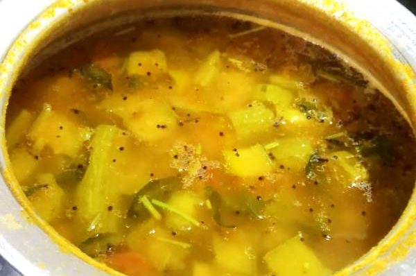 பீர்க்கங்காய் சாம்பார் ஒரு முறை இப்படி வச்சு பாருங்க..!!