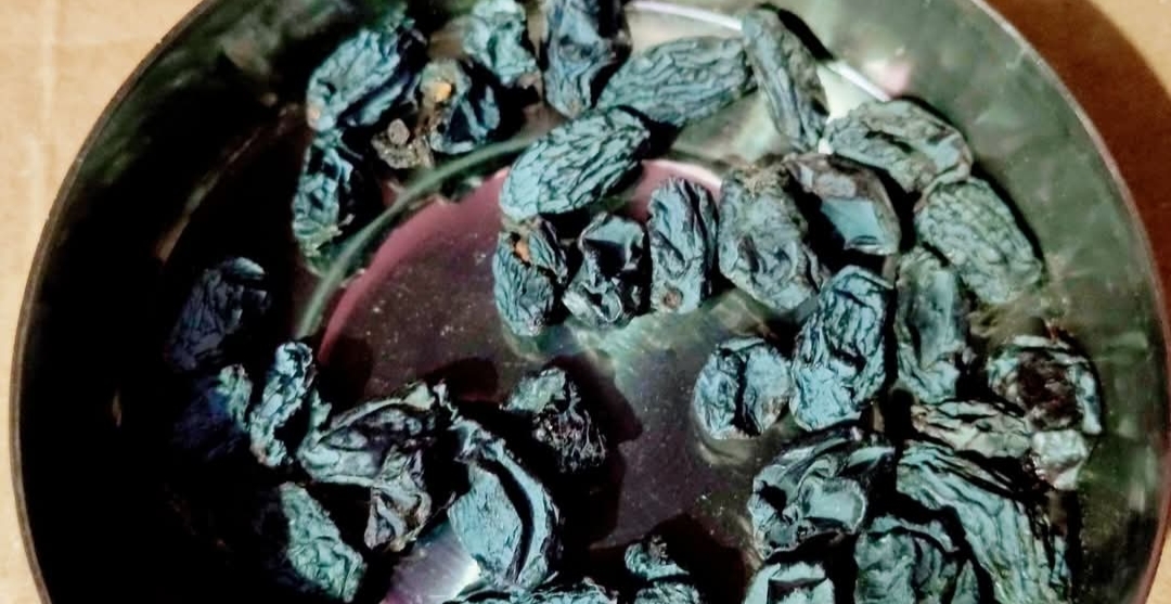 உலர் திராட்சை யார் சாப்பிடலாம்?.. யார் சாப்பிடக்கூடாது..??