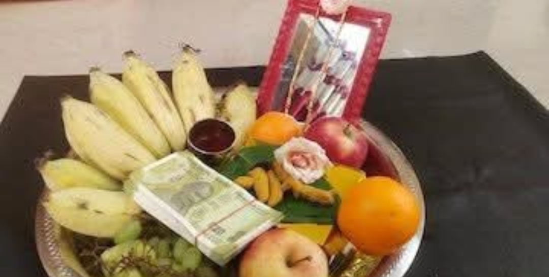 தமிழ் புத்தாண்டு அன்று மிக முக்கியமாக நாம் செய்ய வேண்டியது கனி காண்பது ஆகும்..!!