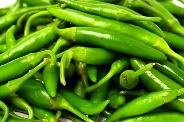 என்னது பச்சை மிளகாயில் இத்தனை சத்துக்கள் உள்ளதா..??