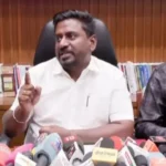 பள்ளிகள் திறப்பு தள்ளிபோகிறதா.. பள்ளிக்கல்வித்துறை அமைச்சர் பதில்..!!