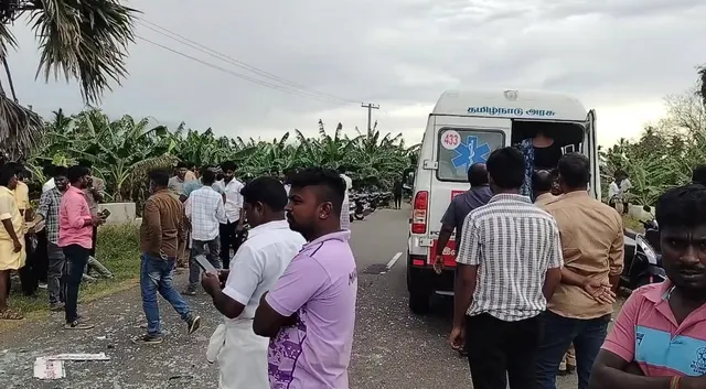 பேருந்து – பைக் மோதி 2 இளைஞர்கள் சம்பவ இடத்திலேயே பலி..!!