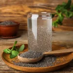 காலையில் சியா விதை தண்ணீர் குடிக்கிறீர்களா?.. அளவுக்கு மீறினால் வரும் பிரச்சினைகள் தெரியுமா?..
