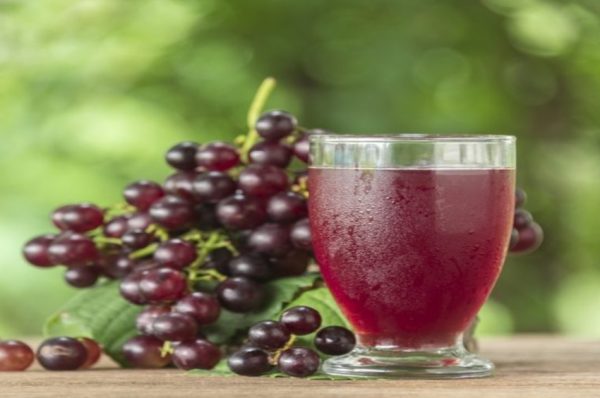 ரத்தத்தை சுத்திகரித்து., சோம்பேறித்தனத்தை உடைத்தெறிய உதவும் திராட்சை ஜூஸ்!