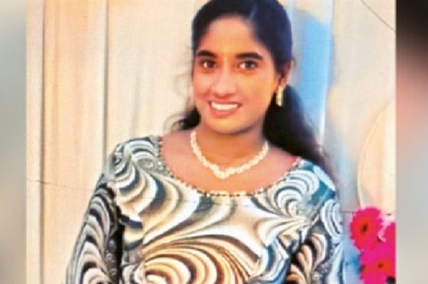 ஒருதலைக்காதல் விவகாரம்: மனஉளைச்சலில் இளம்பெண் தற்கொலை..!!