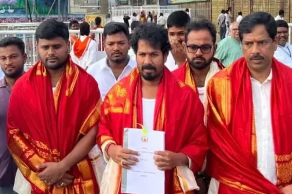 வேளாண் பட்ஜெட் நகலை கோயிலுக்கு எடுத்துச் சென்ற விவகாரம்: அமைச்சர் மீது ரகசிய காப்பு மீறல் குற்றச்சாட்டு..!!